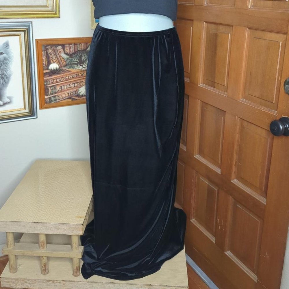 Long velvet skirt by Jessica McClintock